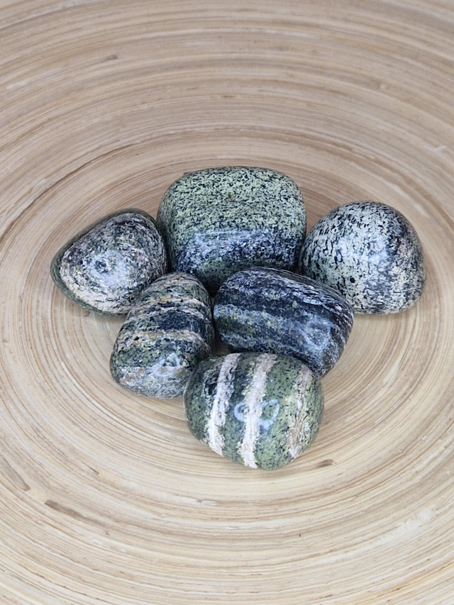 Chrysotille - Pierre roulée