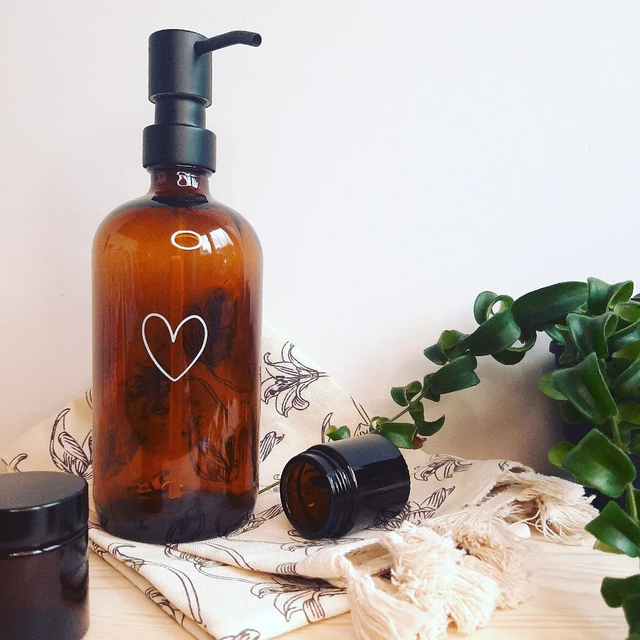 Distributeur de savon coeur