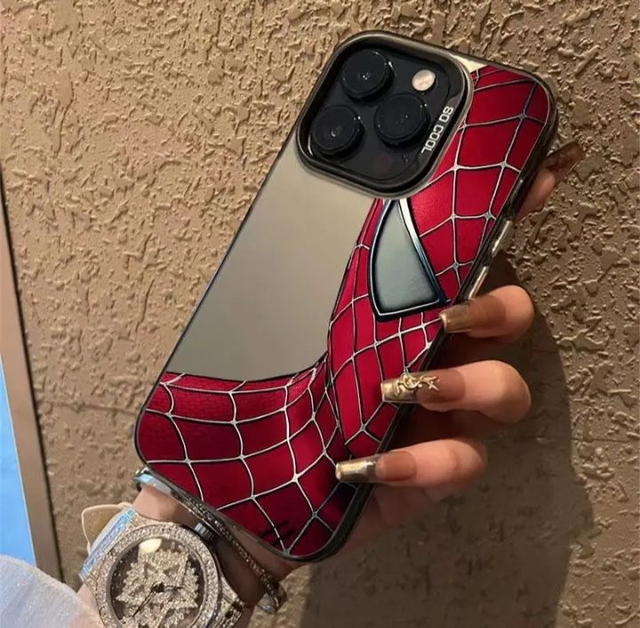 Coque iPhone Spiderman Rouge