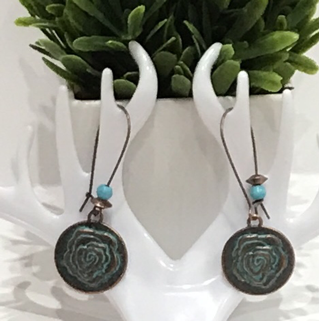 Blue Dangling Earrings - BLDE70