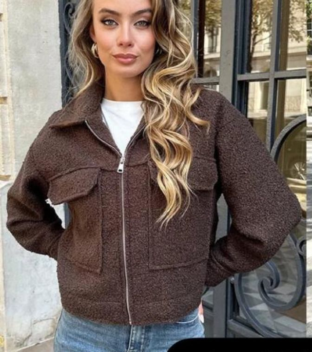 Jasje bouclé met rits choco