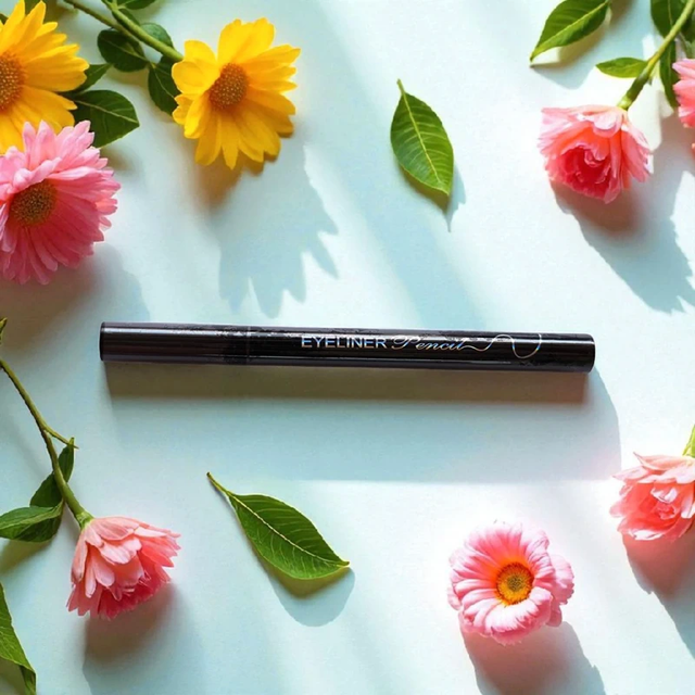 Eyeliner noir (La Mei La)