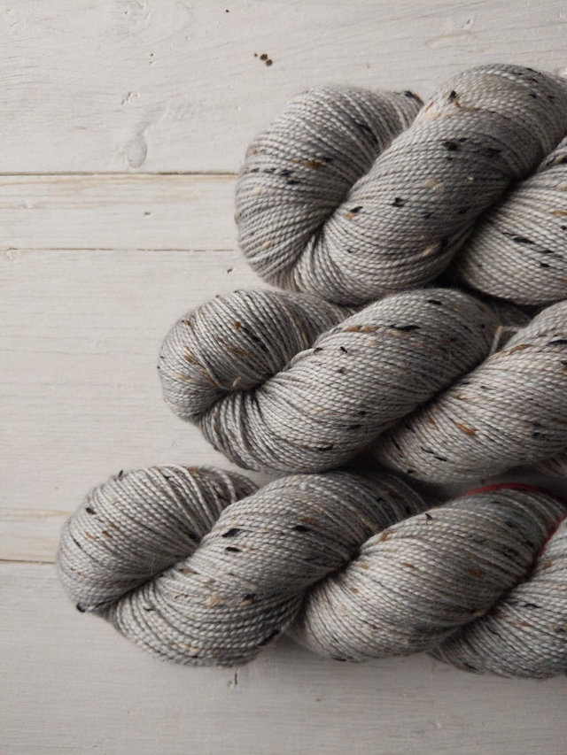 Merino/Donegal Nep 4ply Platino 100g/400m