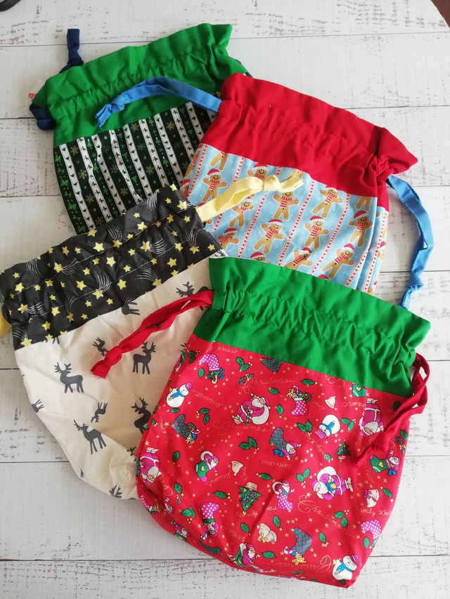 Reusable Eco-friendly Drawstring Gift Bags - Large Festive