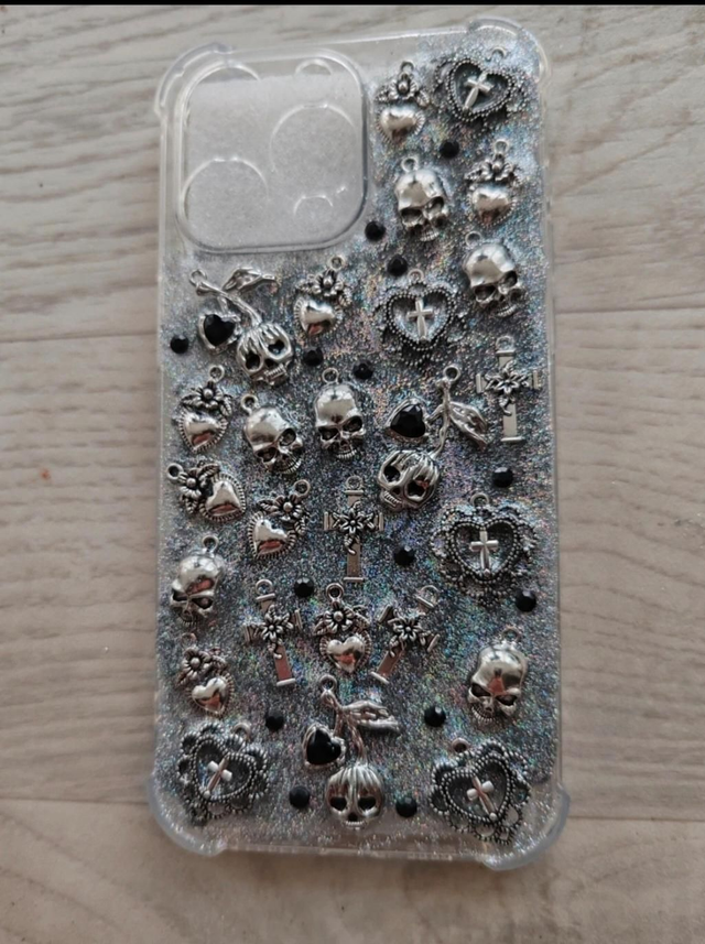 iPhone 15 Pro Max Gothic Skull Junk Phone Case 