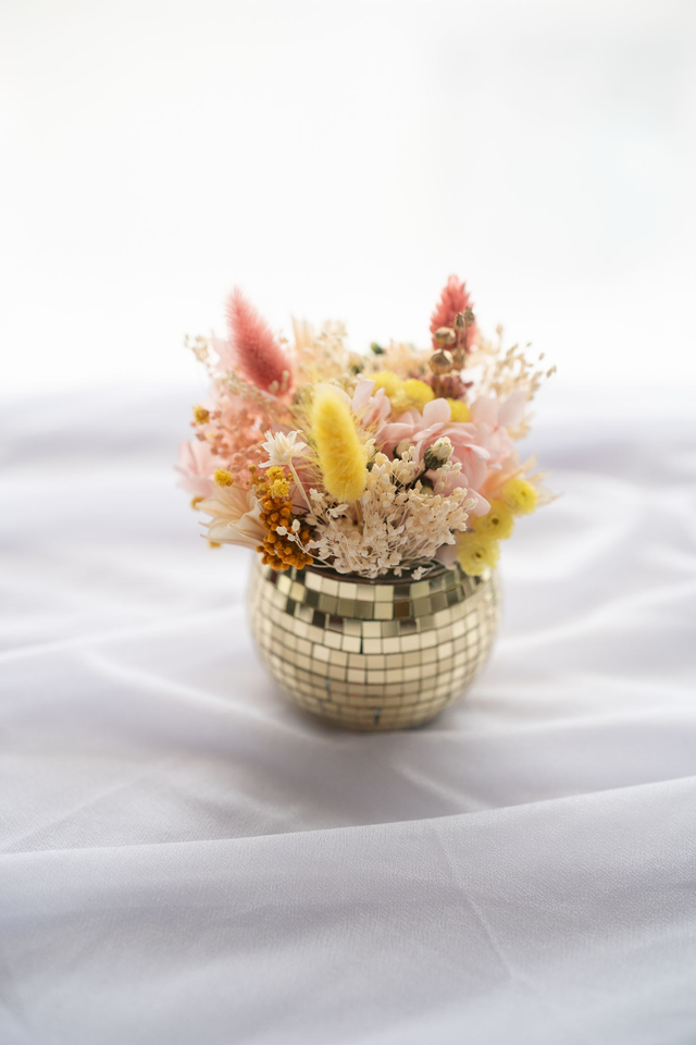 Boule fleurie étincelante 