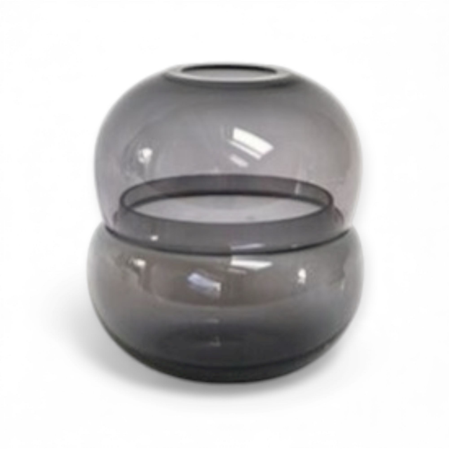 OnsHUS vaas DOUBLE Smoke