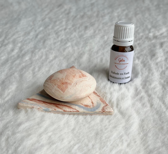 Ensemble Galet Diffuseurs + Support émaillé + 1 Flacon 10ml au choix