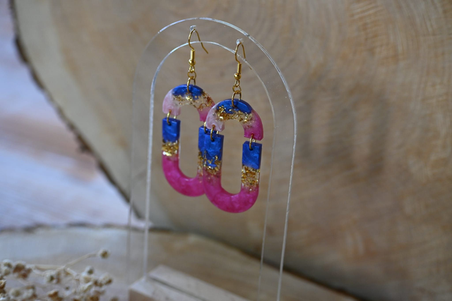 🌈 ARCANA 🌈- Boucles d’oreilles en résine UV – Élégance & Mystère✨