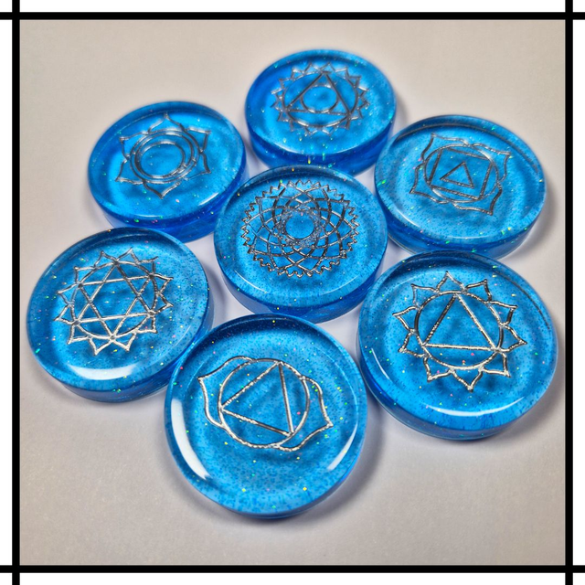 Handmade Resin Chakra Stone Set – 7 Chakra Symbols - Translucent Blue & Silver | Decorative Spiritual & Mindfulness Décor - CSS-006