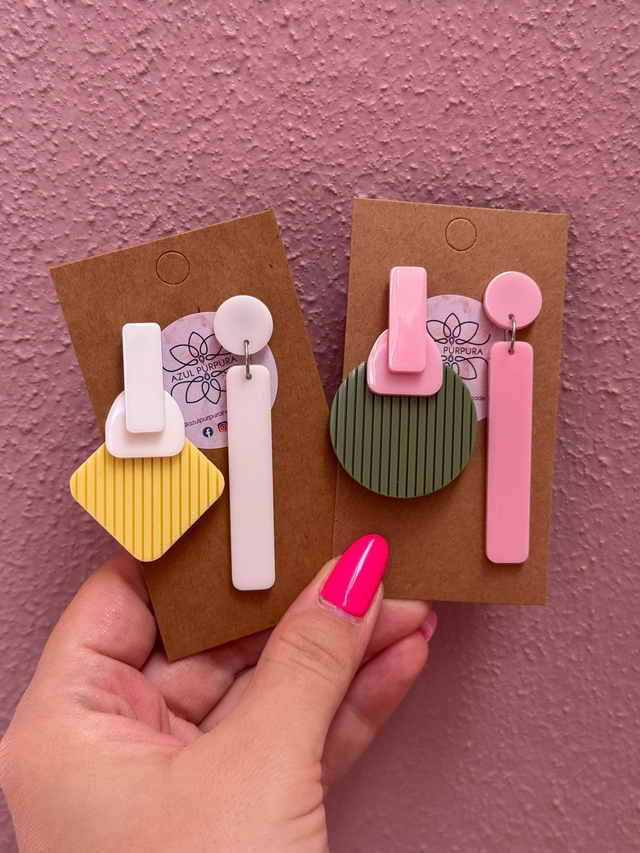 Brincos Assimétricos coloridos