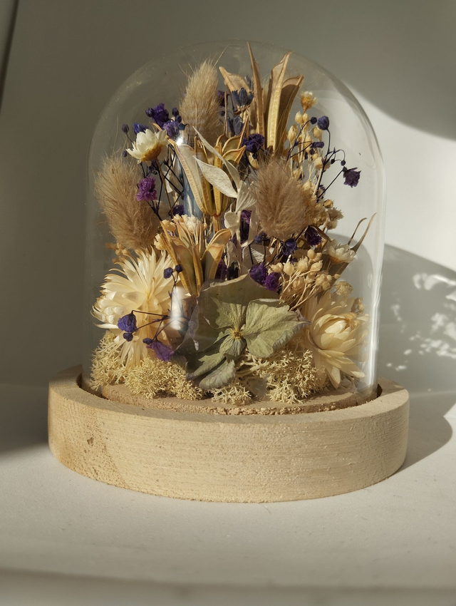 Cloche de fleurs séchées 
