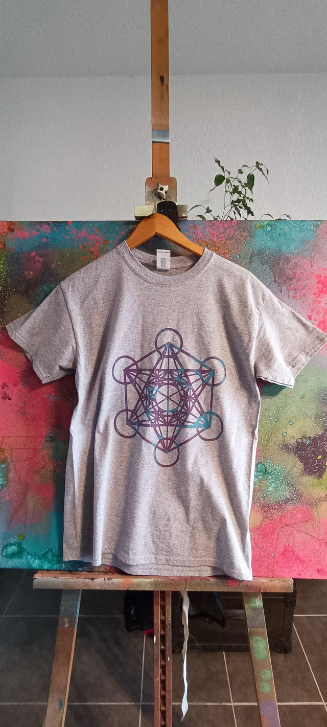 T-shirts  gris Métatron