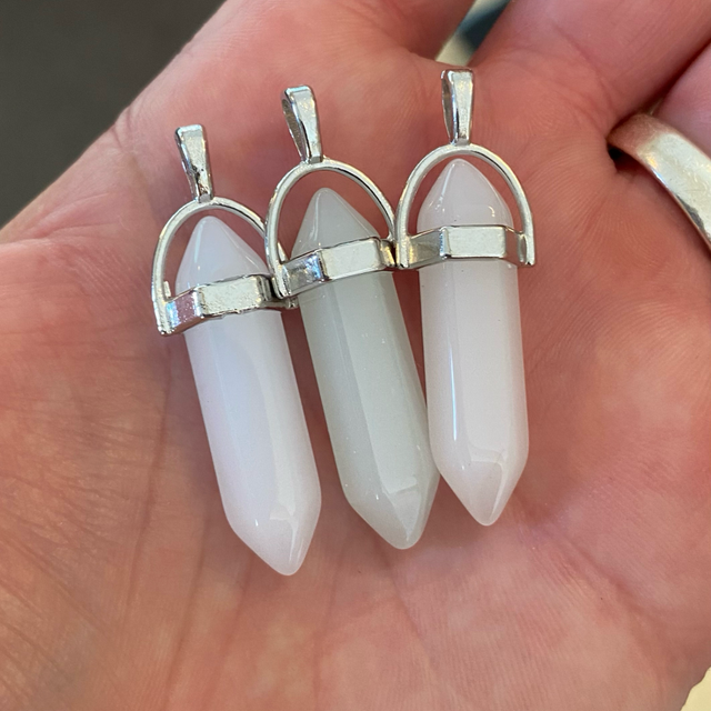 Faux quartz necklace 