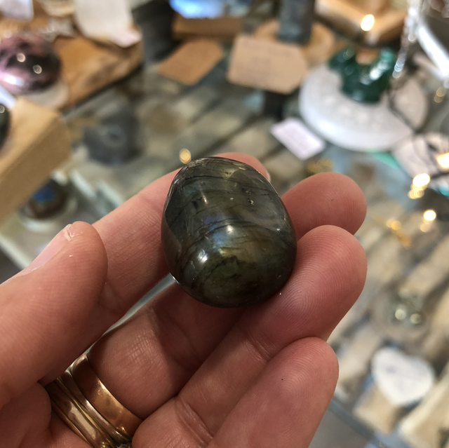 Pierre roulée labradorite 