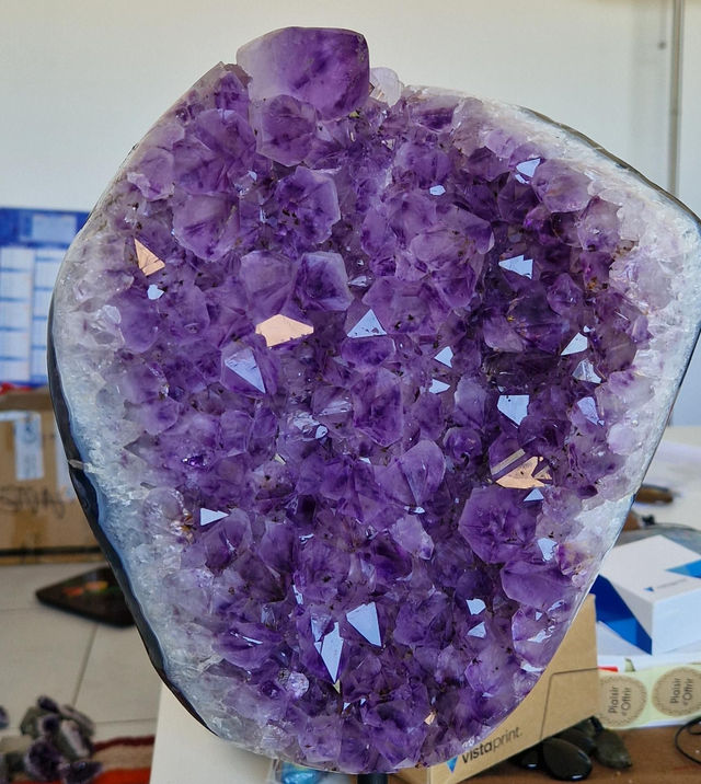 Améthyste Géode sur pied métal