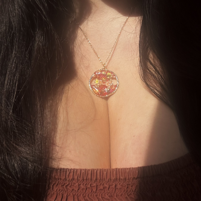 Cosy Autumn - Falling Autumn Leaves Necklace