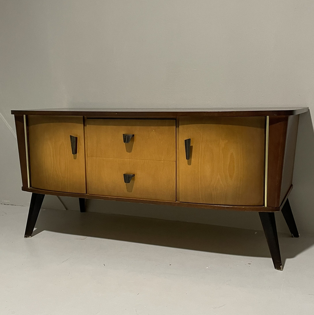 Small sideboard dressoir 