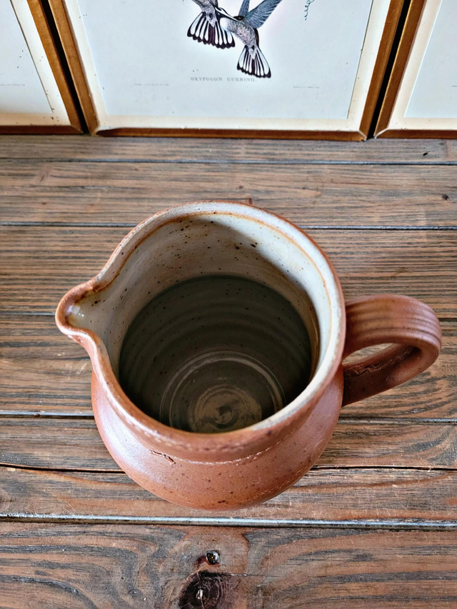 Cruche ou pichet vintage en grès marron