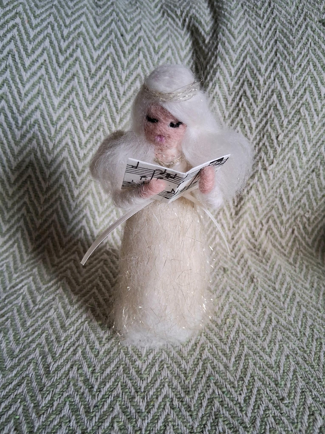 Needle felt Angels