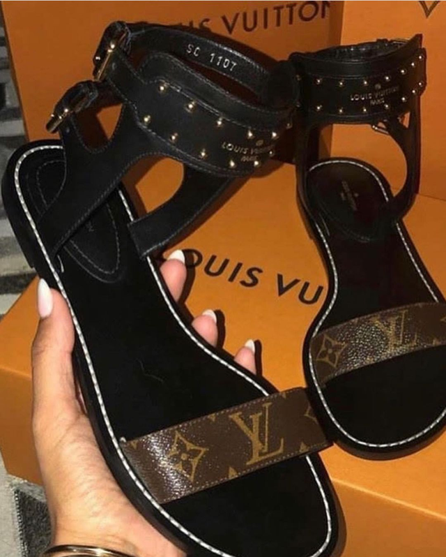 SANDALE STYLE SIMILI  CUIR 