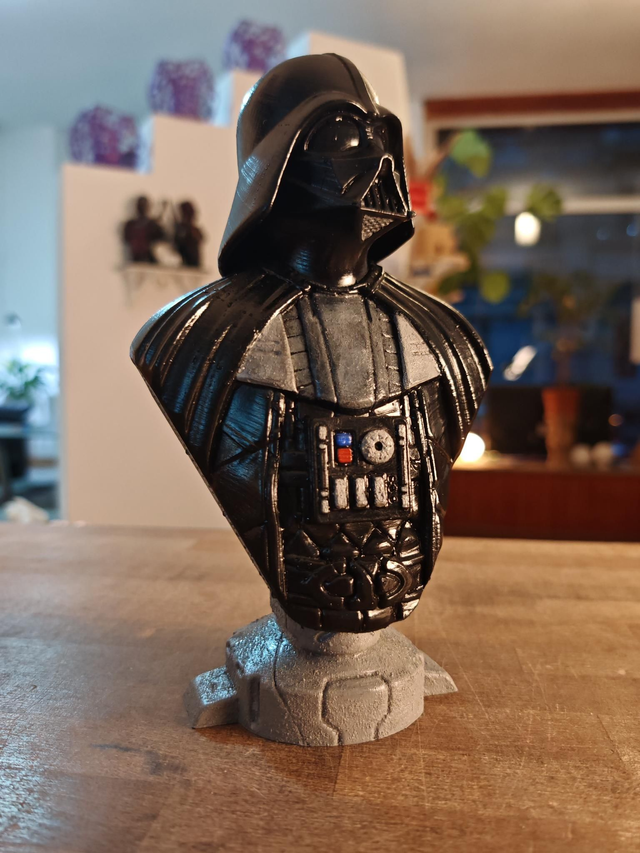 Lord Vader Büste (handbemalt)