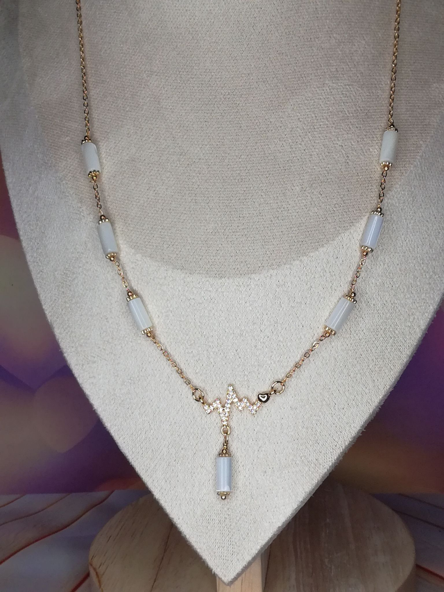 Collier perles de coquillage naturel