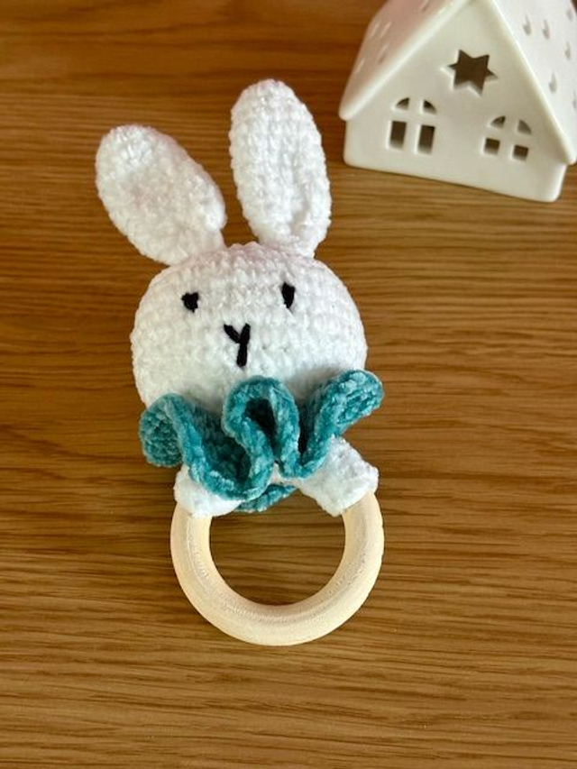 Hochet lapin au crochet
