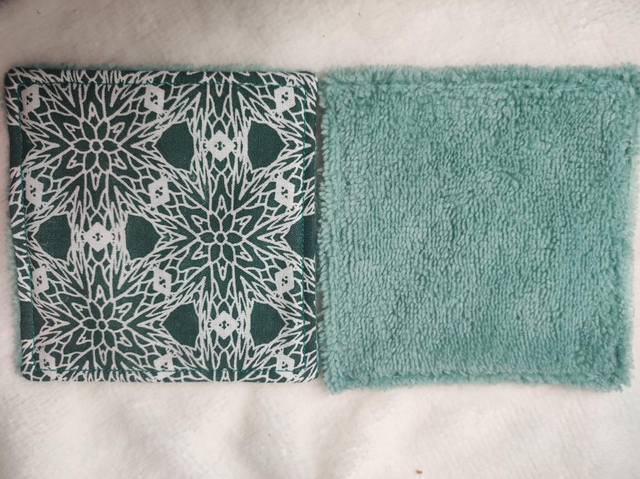 Ensemble visage et douche vert eau rosace psychédélique