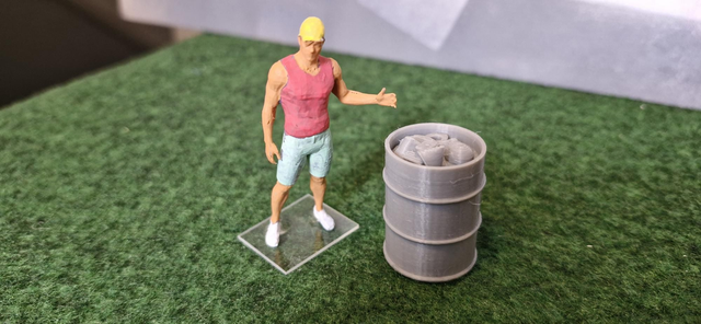 Litter Bin ( Barrel-Full)