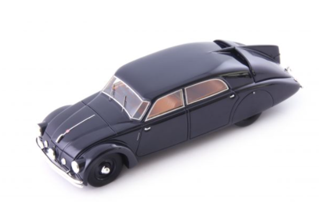 Tatra T77A dark blue Avenue 43 