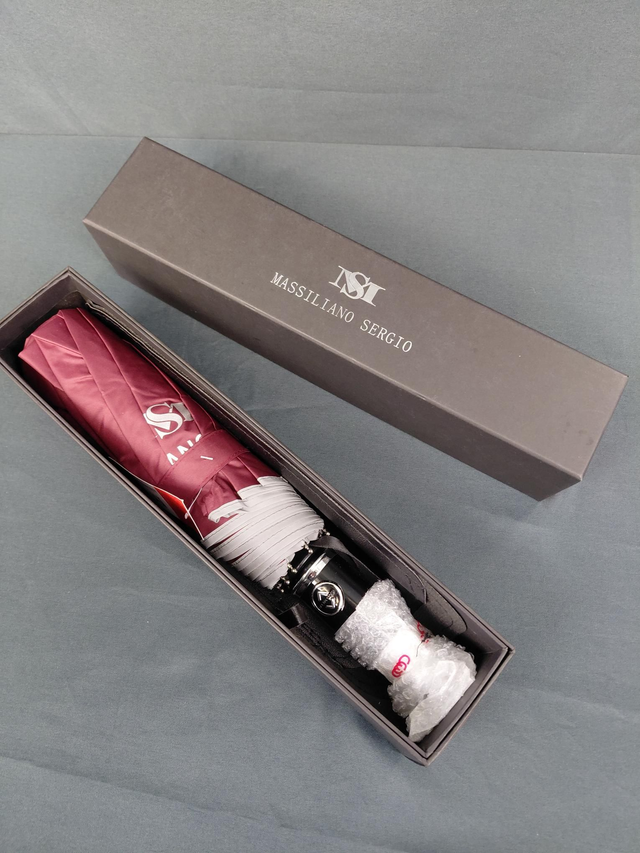 Parapluie couleur rouge 