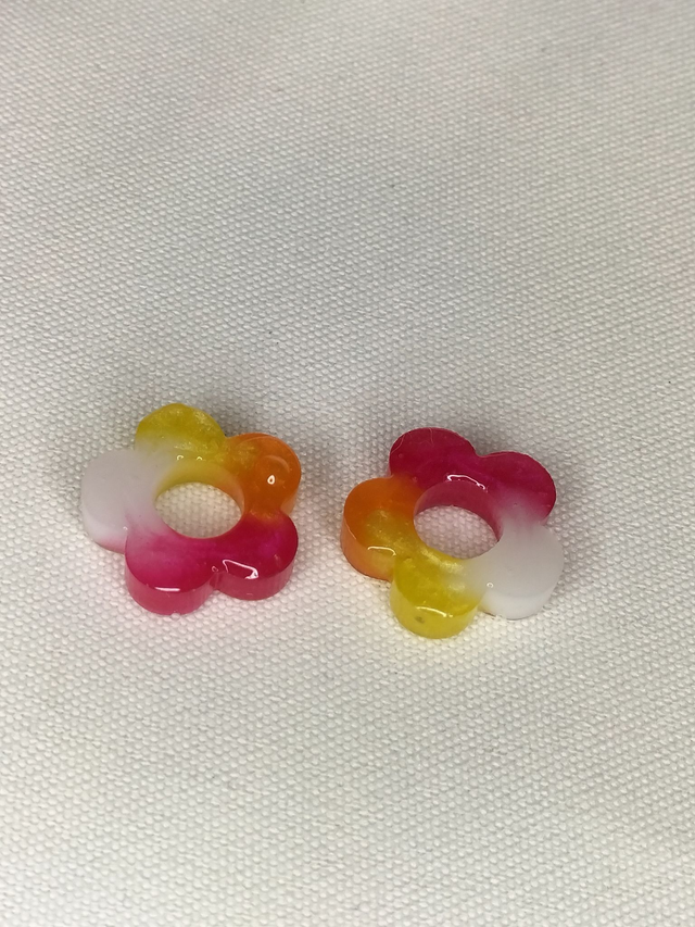 Créoles et pampilles fleurs coloris peps