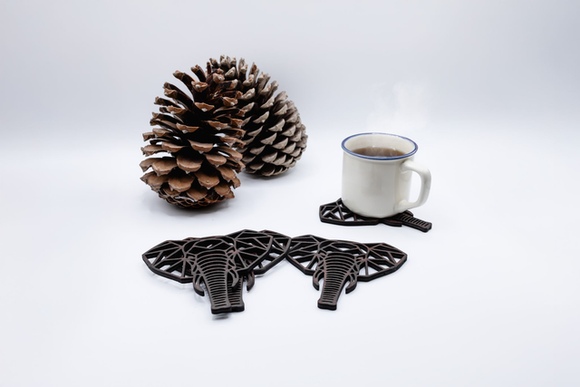 Dessous-de-verre en bois motif éléphant (Lot de 4)