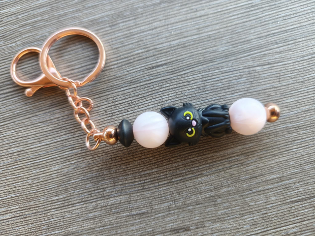 Porte clef doré rose le patron 