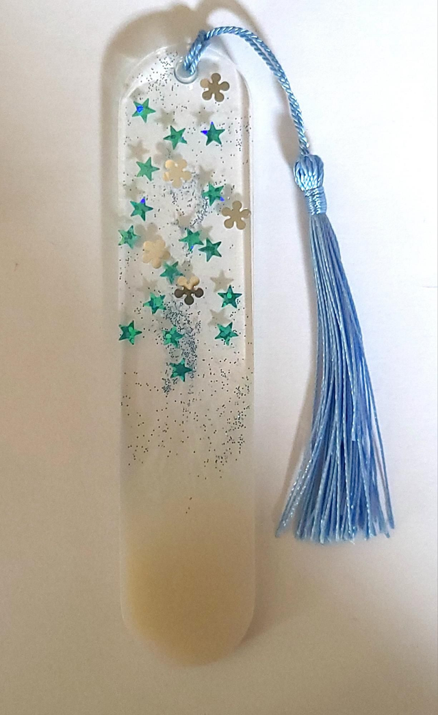 Marque page bleu etoilé