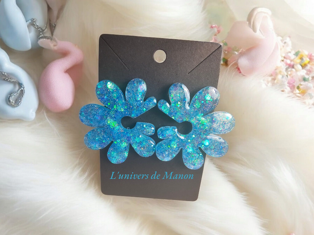 Boucles d&#039;oreilles &quot; Julia &quot;  en résine et paillettes pour femme, tendance 