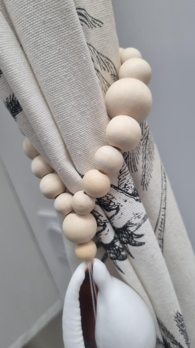 Embrasse coquillage ovula pompon beige