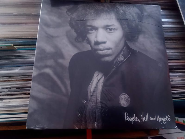Jimi Hendrix – People, Hell And Angels