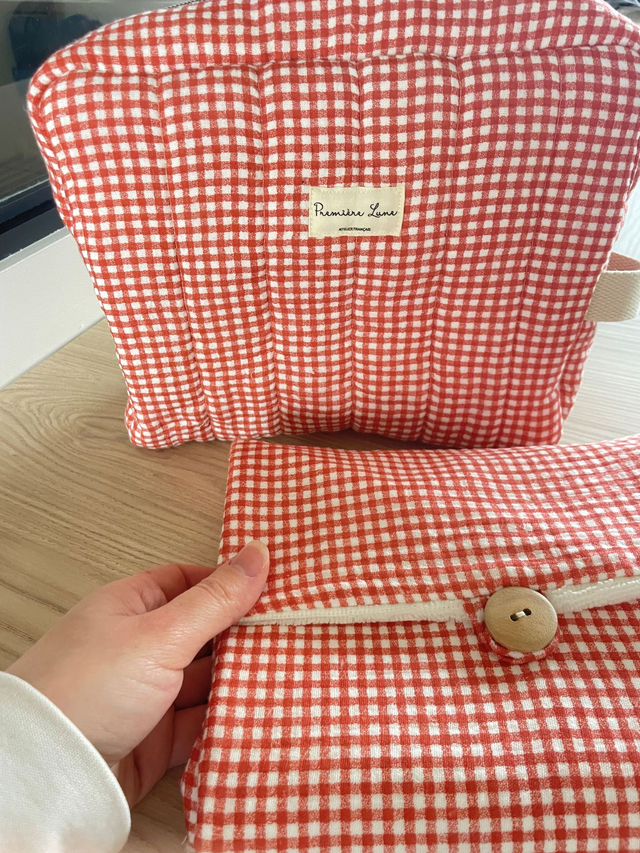 Ensemble trousse et tapis à langer Ada