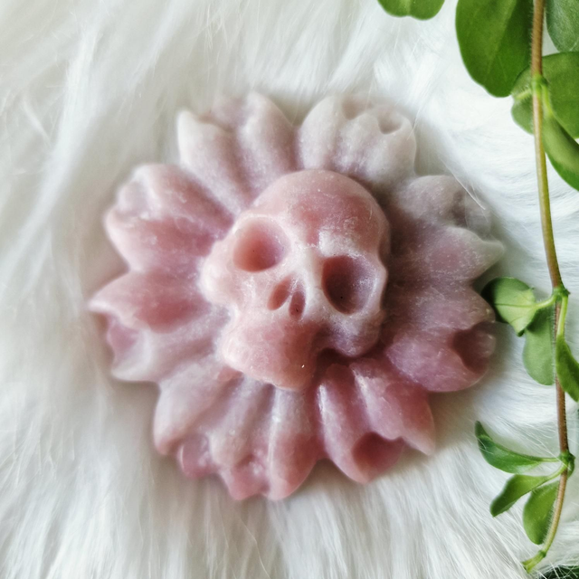 Pink opal skull flower 