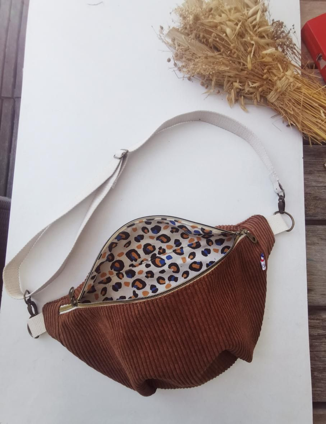 Banane LOUISE velour marron