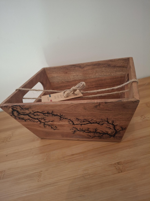 Grand panier en acacia