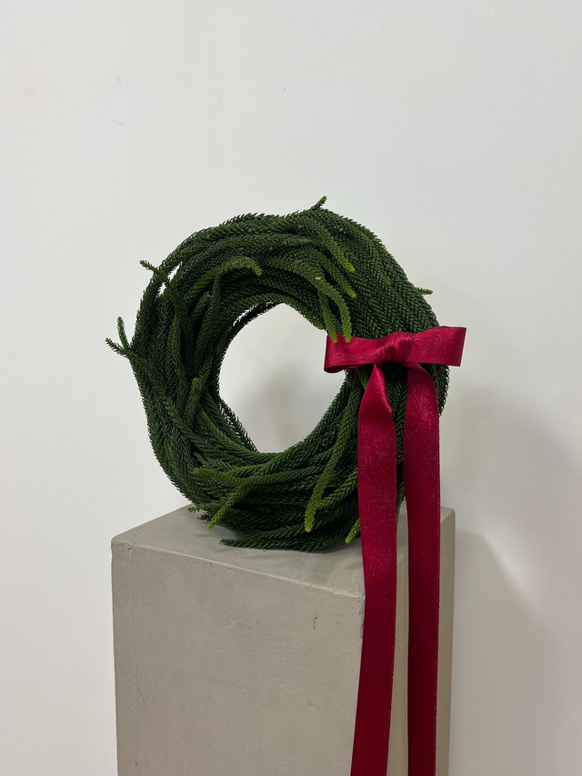 Couronne murale araucaria et noeud ruban long