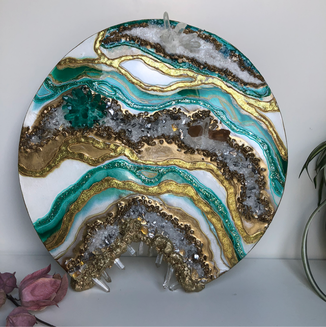 Gold&amp;Green Resin geode