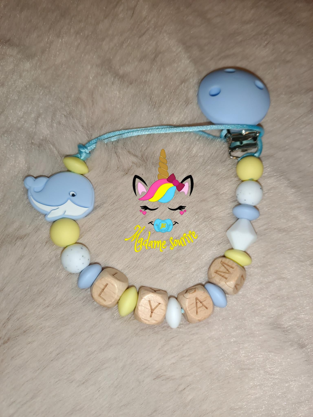 Attache tétine Baleine