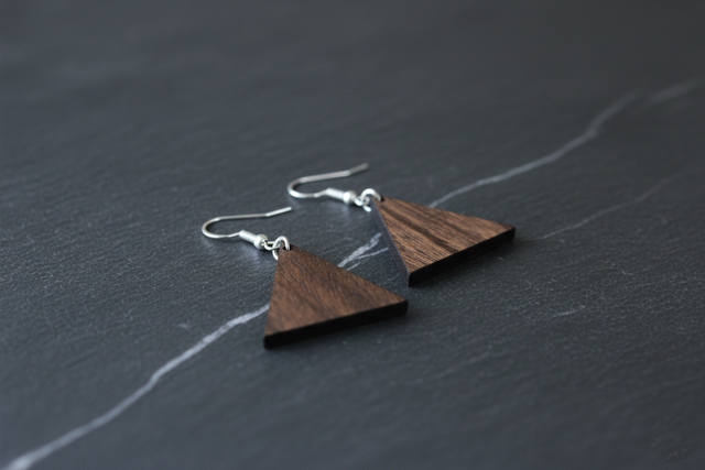 BOUCLE D'OREILLE N°29 : Triangle #1