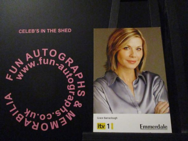 Glynis Barber (Grace Barraclough) Original Emmerdale Yellow &amp; Black Itv1 Logo Cast Card