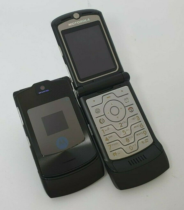 Motorola RAZR V3i Retro Flip Phone - All Colours Unlocked - Pristine GRADE A+