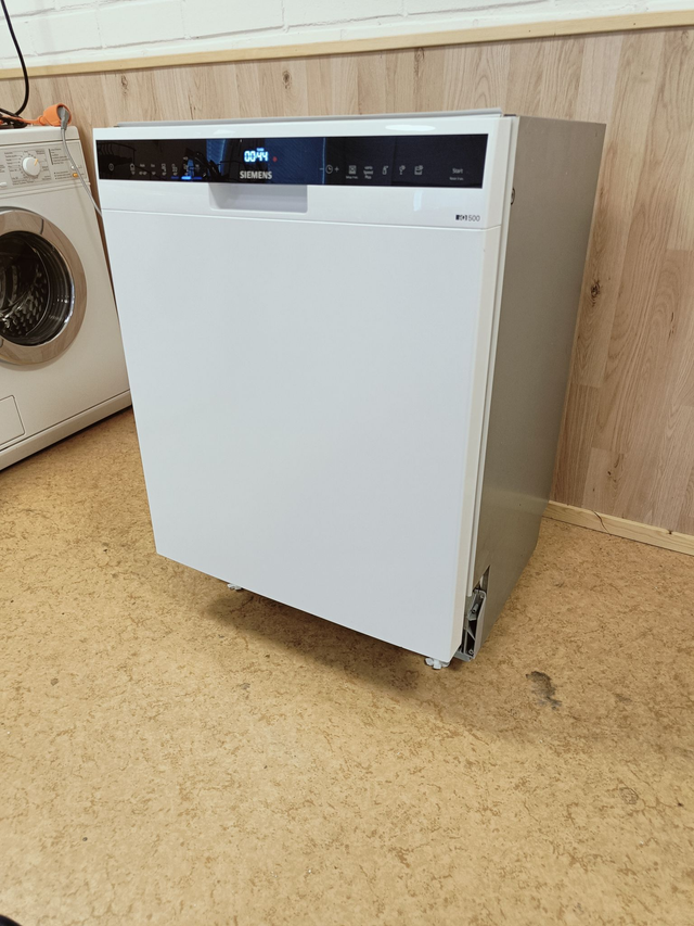 3 tasoinen Siemens IQ500 60cm tiskikone